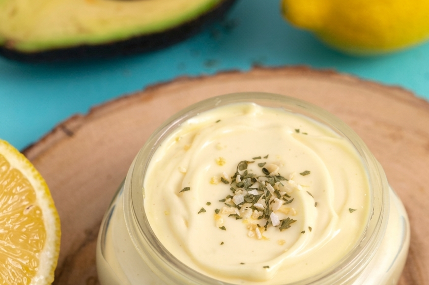 mayonesa saludable con aceite de aguacate casera y cremosa
